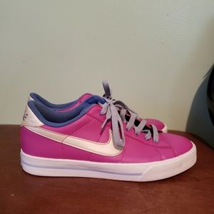 Size 9 Multicolor Nike Sneakers